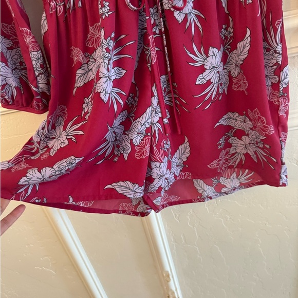 NWOT Button Up Short Floral Romper Size Small - Picture 11 of 13